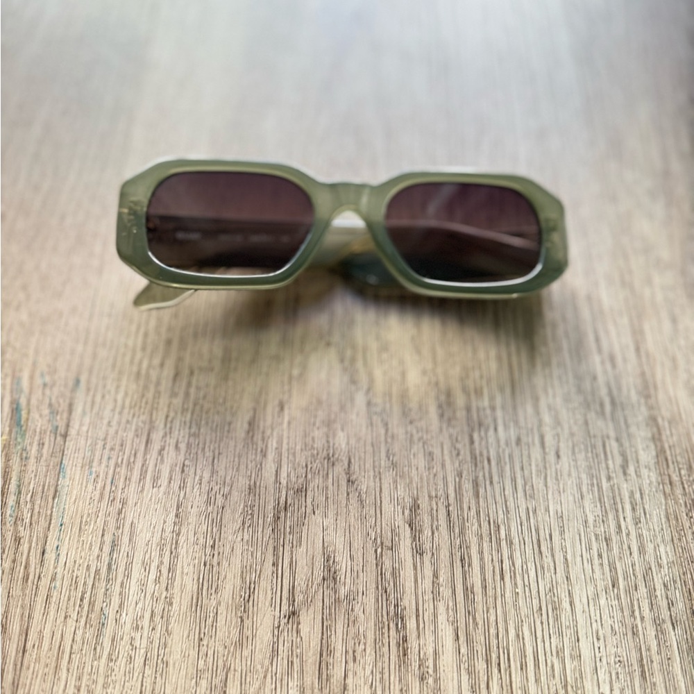 quay australia hyped up green square retro y2k geometric sunglasses eyewear NEW